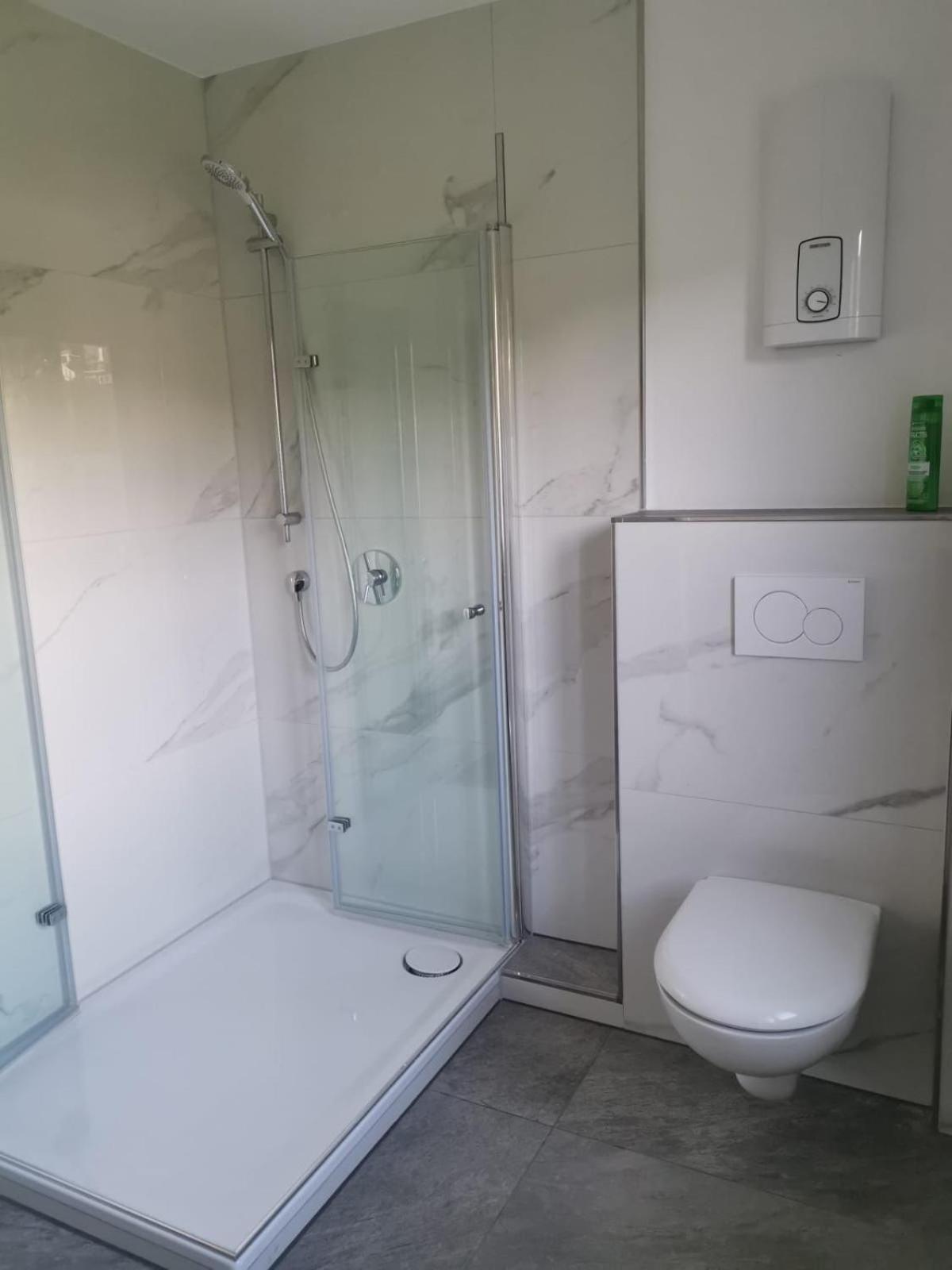 Rösrath Modernes Stilvoll Eingerichtetes Appartement מראה חיצוני תמונה